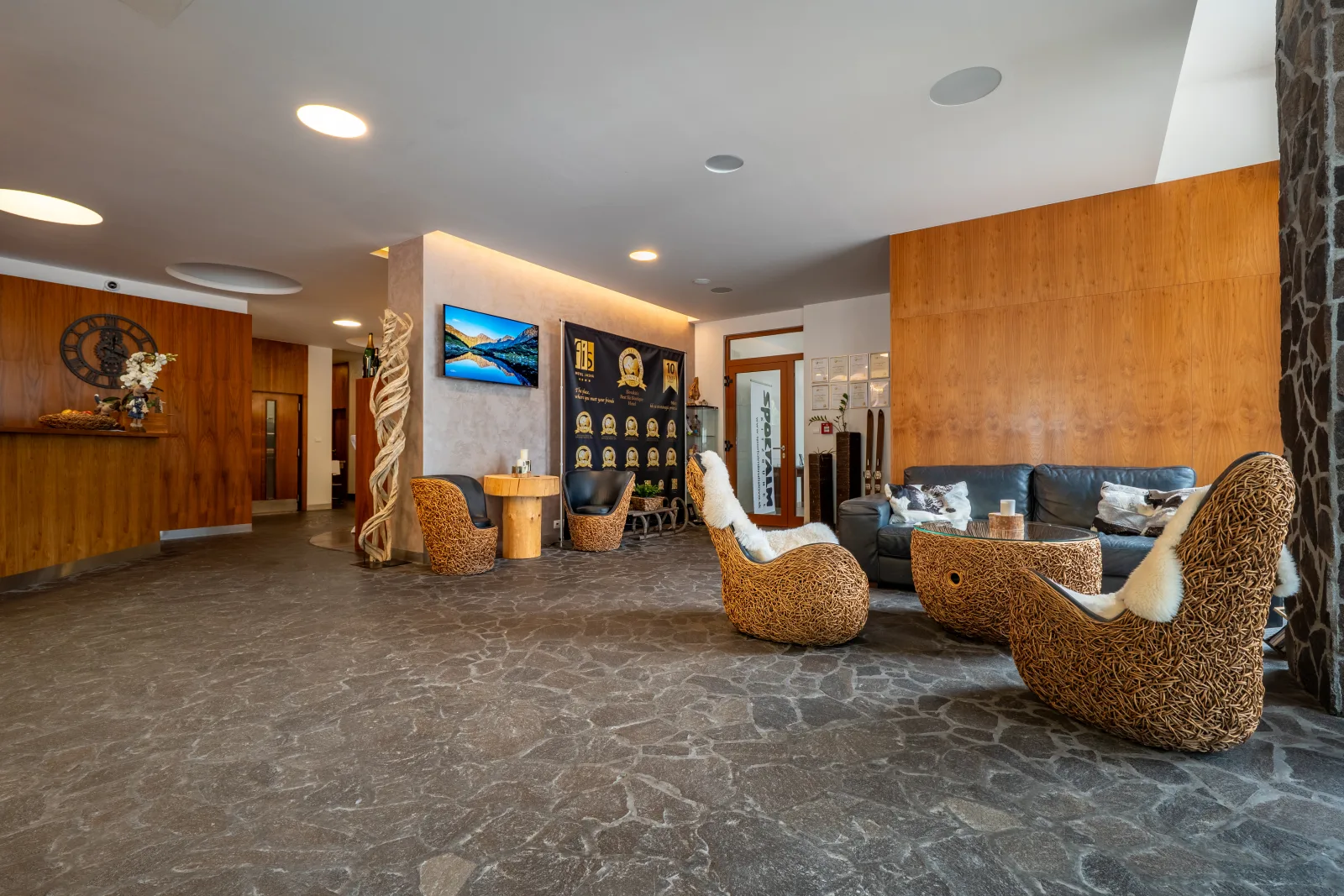 Spoločenská zóna lobby — Hotel FIS Jasná, ski-in ski-out hotel